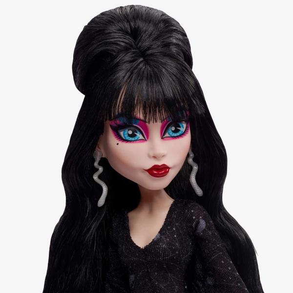 Эльвира, повелительница тьмы, коллектор от Mattel