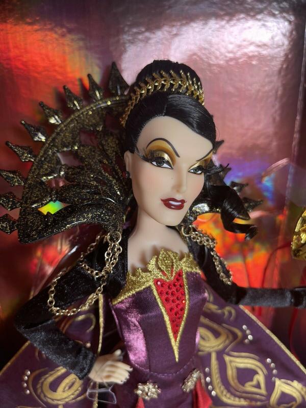 Злая Королева / Evil Queen. Коллекция "маскарад" от Дисней.