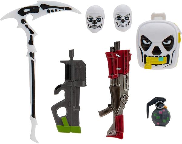 Скелет белый с оружием и аксессуарами / Skull Trooper Fortnite (15.5 см.) от Jazwares